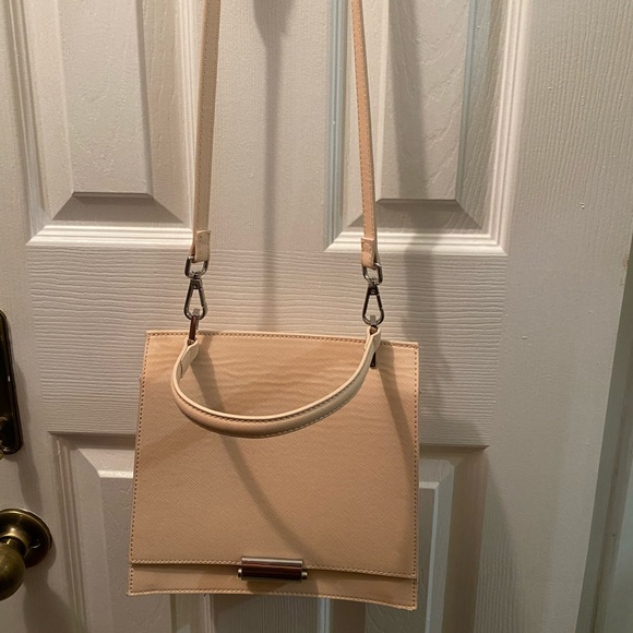 Very girly purse - Picture 1 of 4